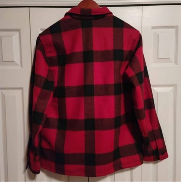 Filson 26oz Buffalo Plaid Jac-Shirt - Picture 4 of 4